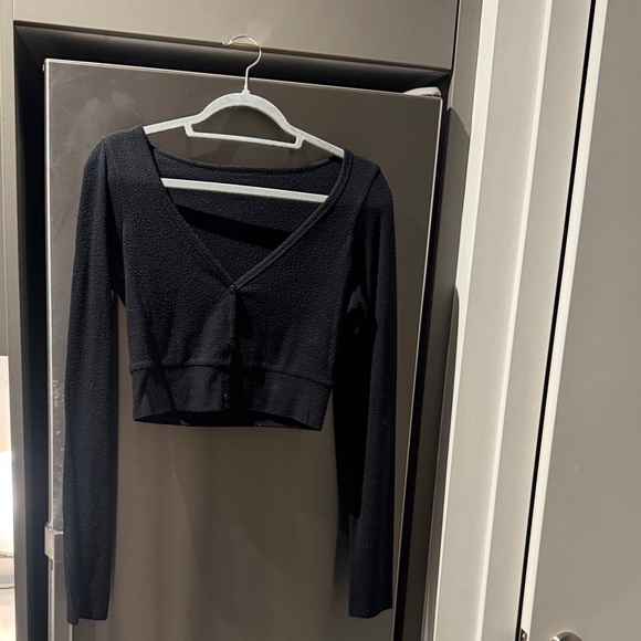ALO Yoga Tops - ALO Yoga Black Crop cardigan